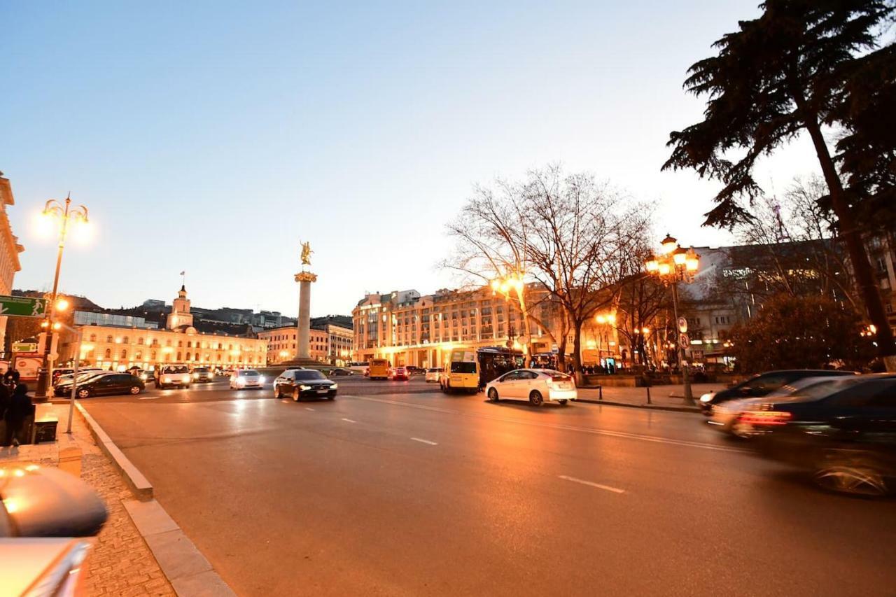 Freedom Square Apartment Τυφλίδα Εξωτερικό φωτογραφία